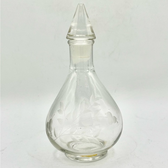Vintage Lentheric Bouquet Perfume Vine and Flower Etched Perfume Bottle 5.5" - Picture 1 of 3